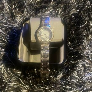 Women’s fossil watch never used
